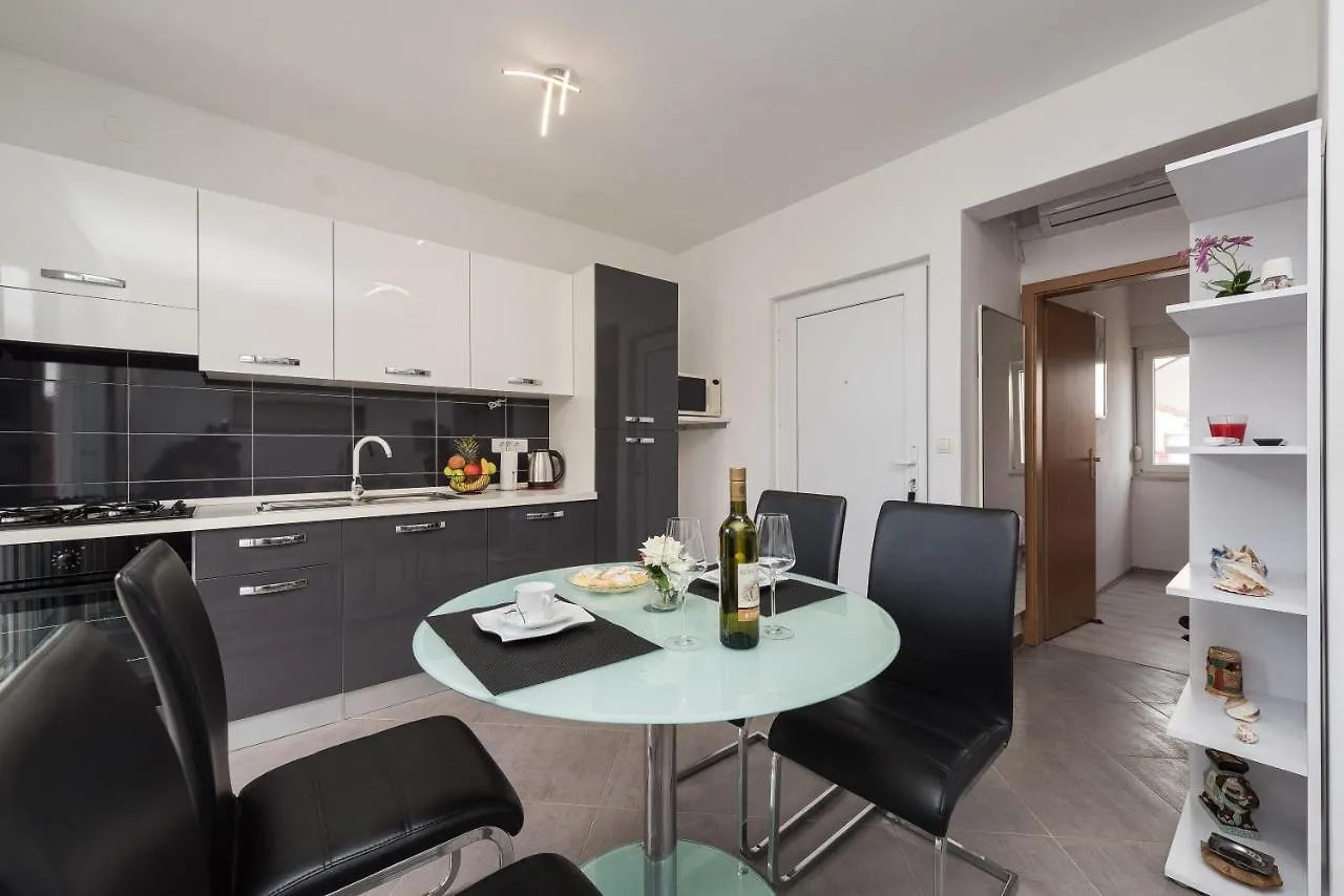 Lavi Apartment Zadar Croatia