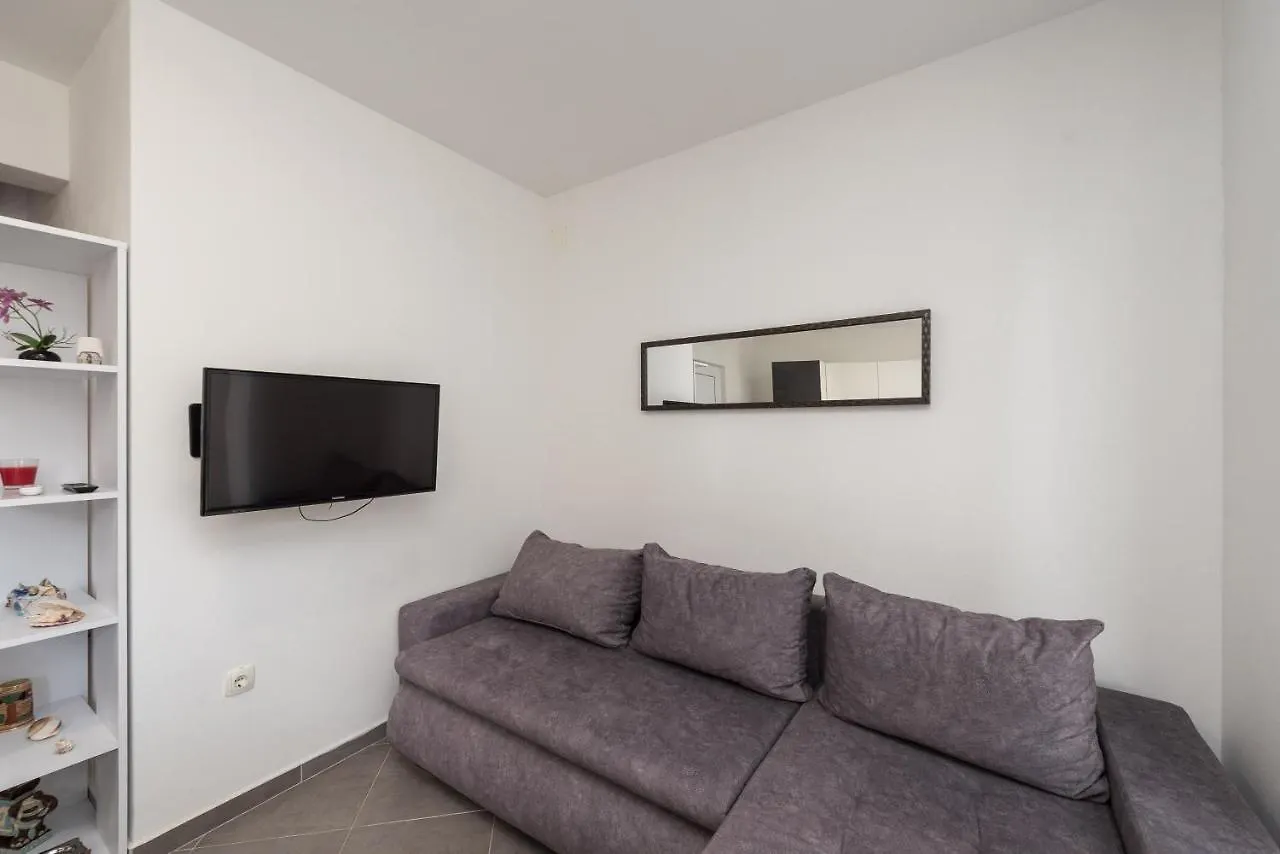 Lavi Apartment Zadar 0*,