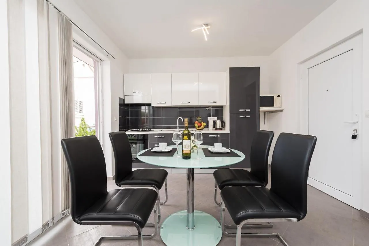 Lavi Apartment Zadar